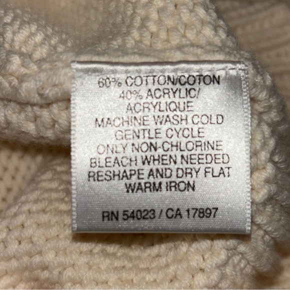 Vintage Old Navy Womens Pullover Sweater Cream Deep V-Neck Long Sleeve Sz M - Picture 4 of 7